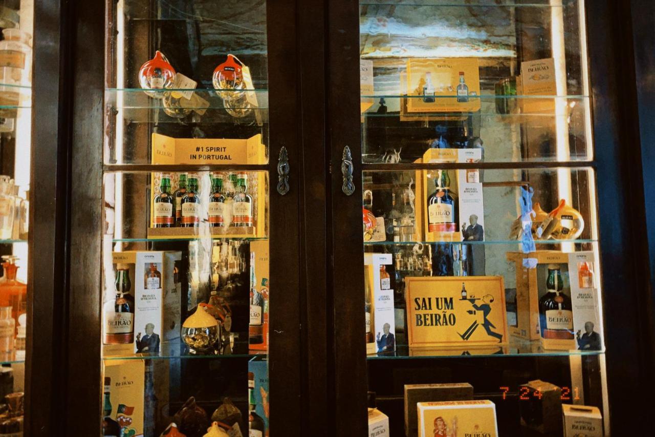 Pharmacia Guesthouse コインブラ エクステリア 写真