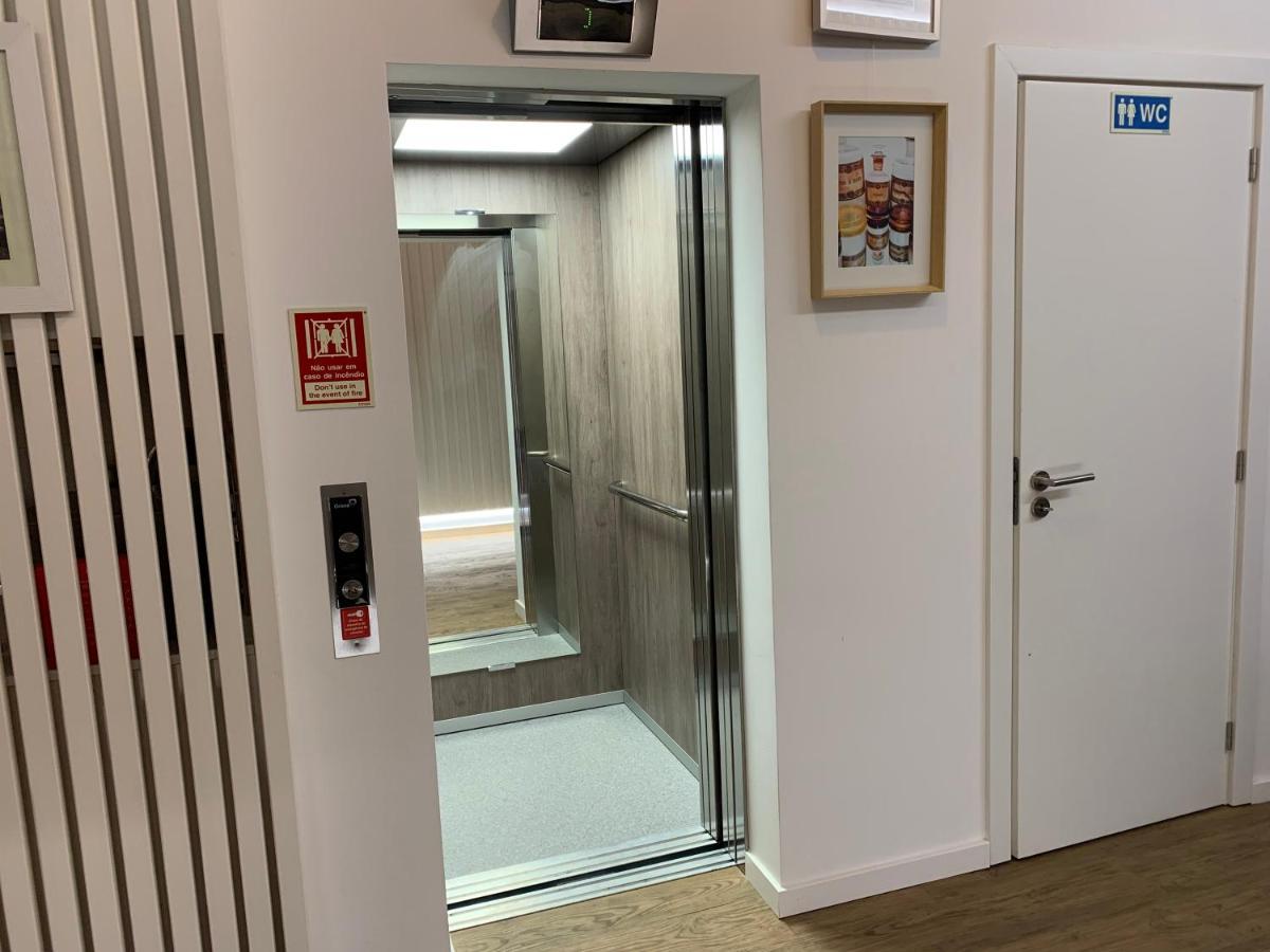 Pharmacia Guesthouse コインブラ エクステリア 写真